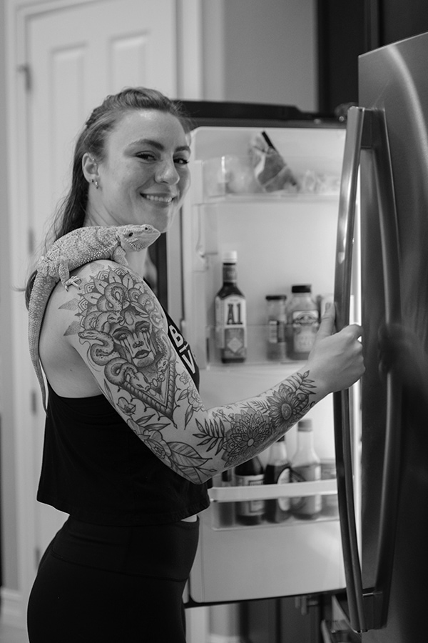 Shannon-Palmer-and-Puff-looking-in-the-fridge